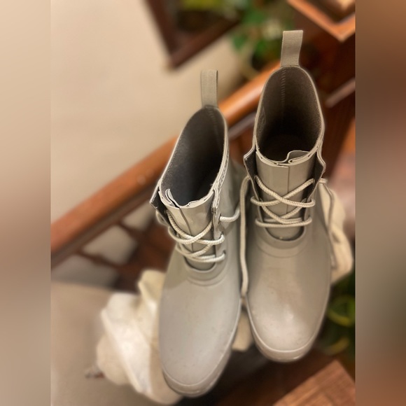 Bogs weatherproof gray women's size 10 rain boots - Picture 3 of 7